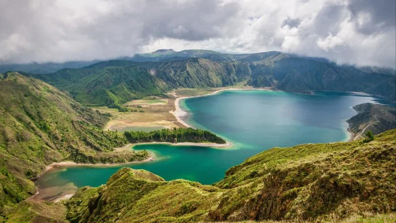 Observatório Vulcanológico e Geotérmico dos Açores