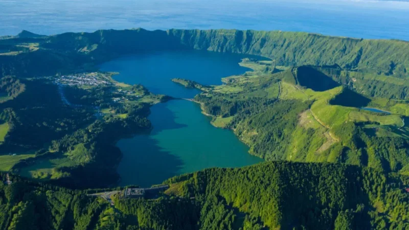 Observatório Vulcanológico e Geotérmico dos Açores – foto 2