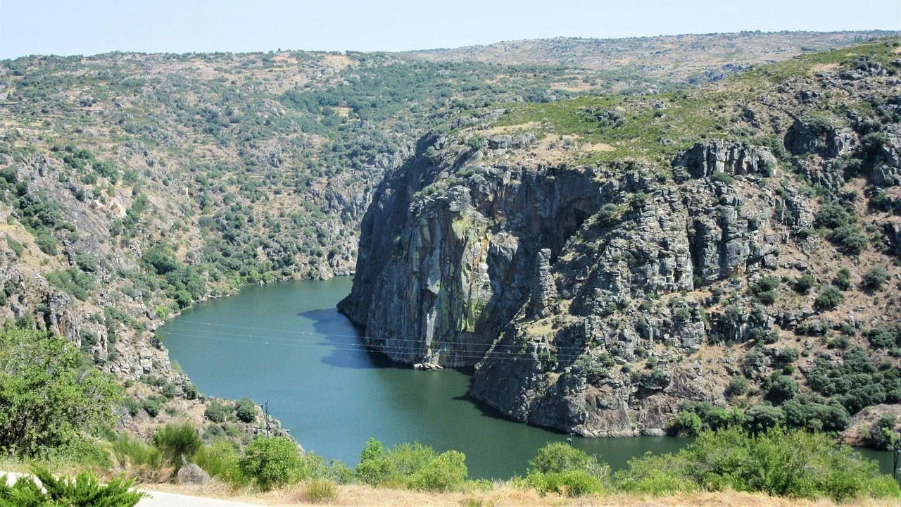 Cidades vilas locais em destaque miranda do douro bragança — Distrito de Bragança
