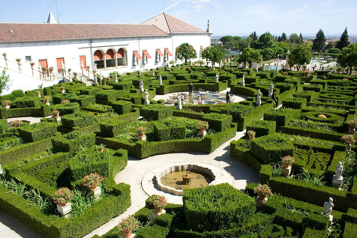 Cultura e patrimonio jardins do paço episcopal castelo branco portugal — Distrito de Castelo Branco