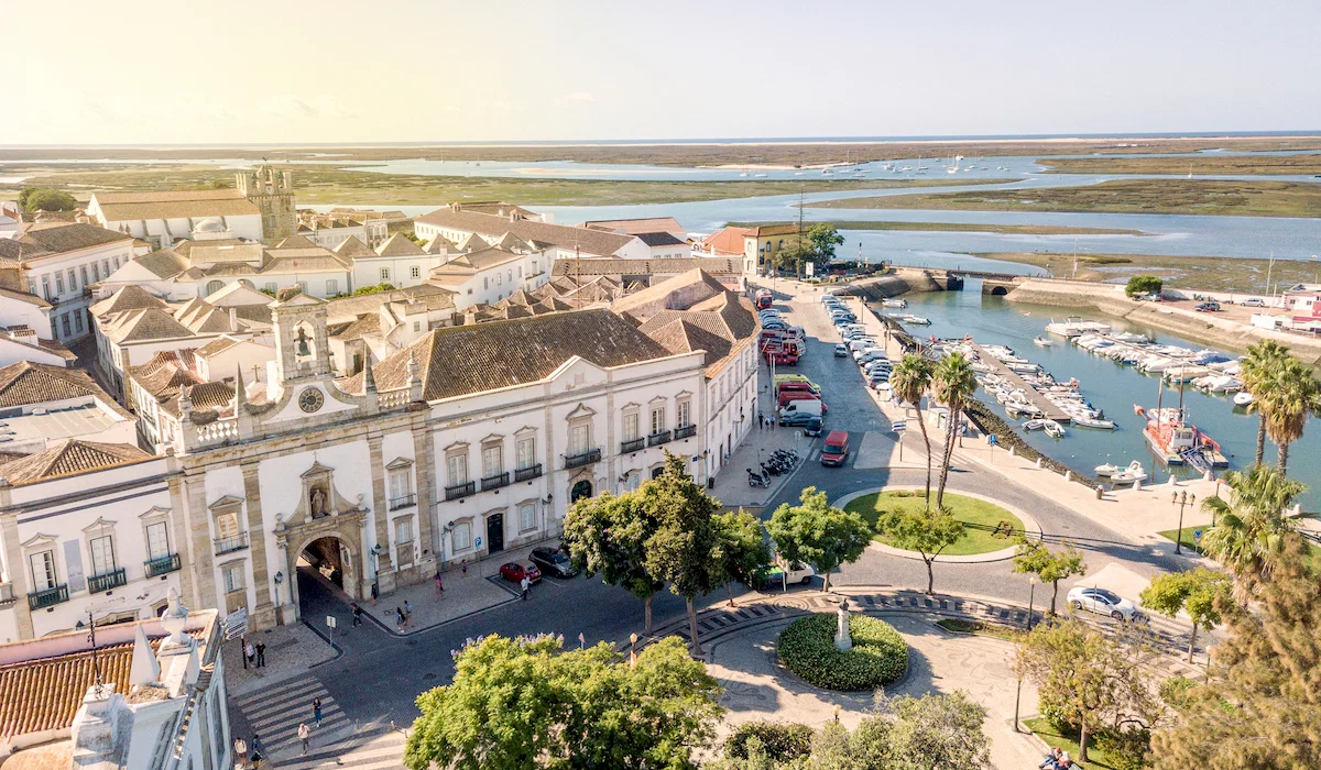 Cultura e patrimonio arco da vila faro — Distrito de Faro