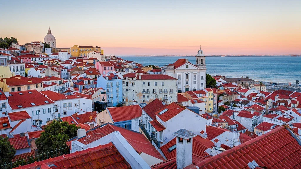 Natureza e atividades ao ar livre miradouro portas do sol lisboa — Lisboa