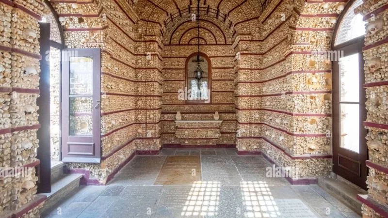 Capela dos Ossos – photo 3