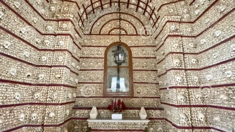Capela dos Ossos – photo 4