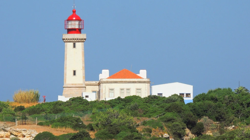 Foto do Ponto de Interesse Farol de Alfanzina