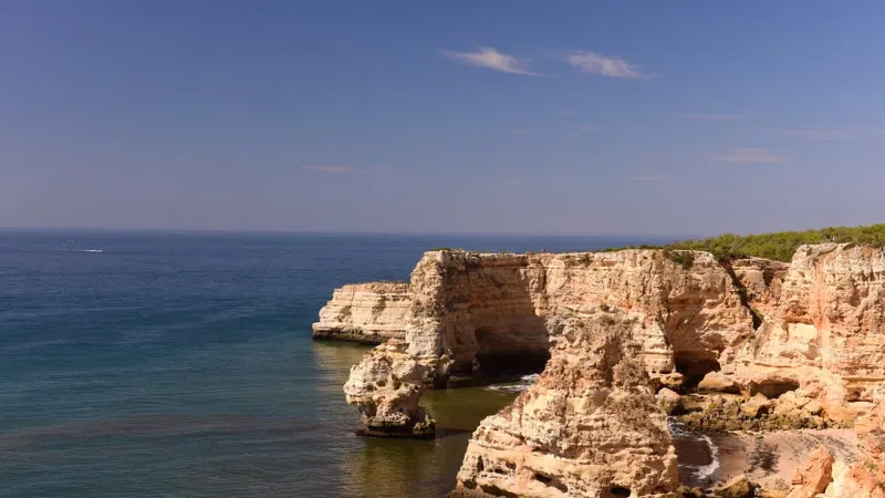 Foto do Ponto de Interesse Praia da Marinha