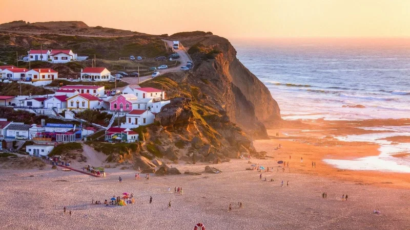 Praia de Monte Clérigo – photo 4