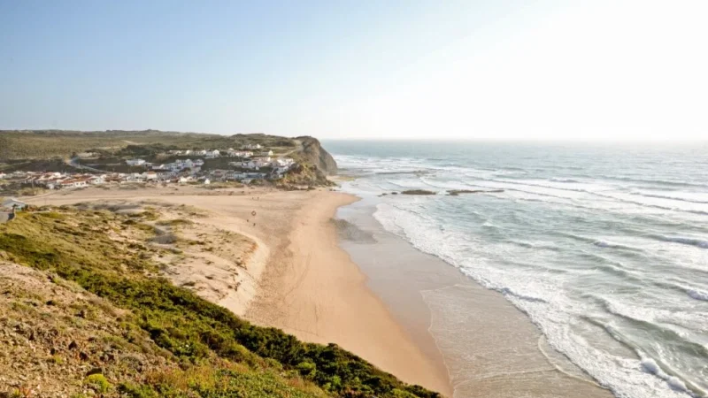 Praia de Monte Clérigo – photo 9