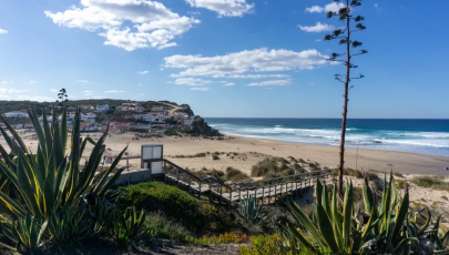 Praia de Monte Clérigo