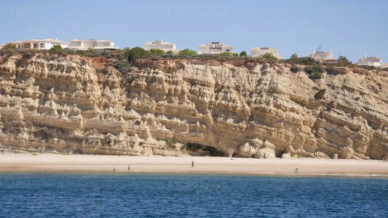 Foto do Ponto de Interesse Praia de Porto de Mós