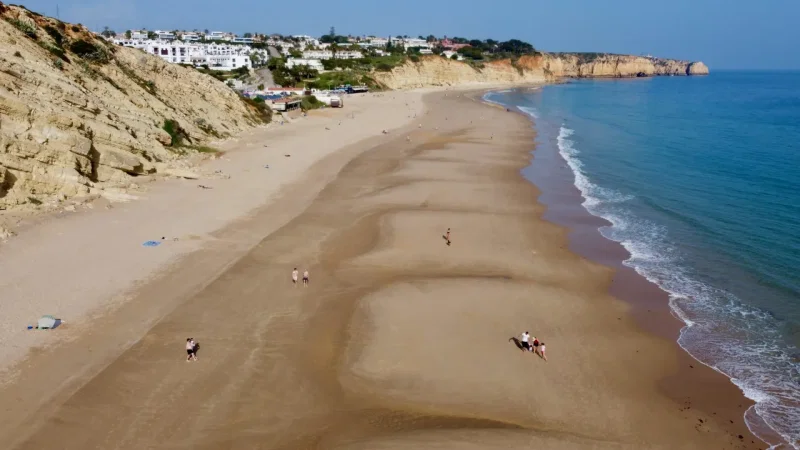 Praia de Porto de Mós – photo 2
