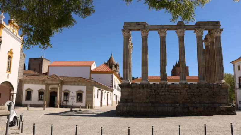 Templo Romano de Évora – photo 2
