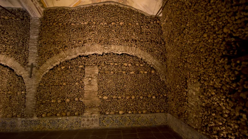 Capela dos Ossos – photo 3