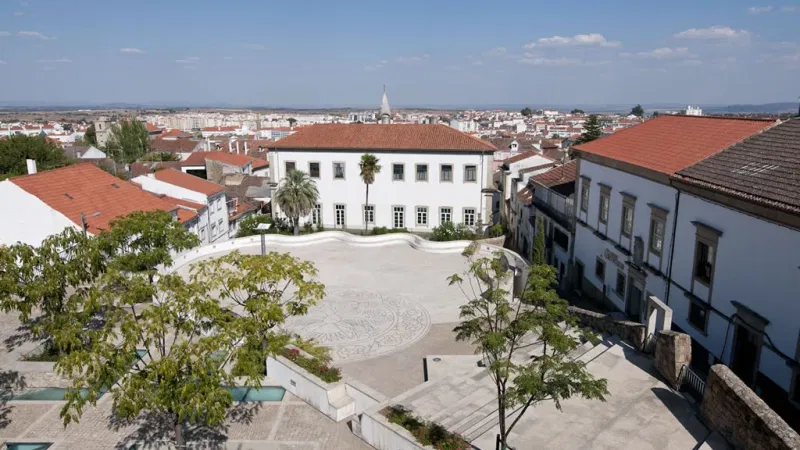 Foto da atividade Praça de Camões