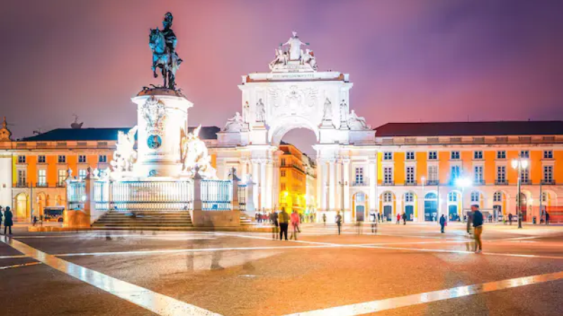 Foto do Ponto de Interesse Terreiro do Paço (Praça do Comércio)
