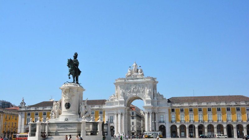 Foto do Ponto de Interesse Terreiro do Paço (Praça do Comércio)