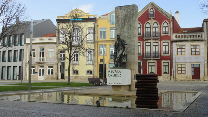 Foto do Ponto de Interesse Praça do Almada