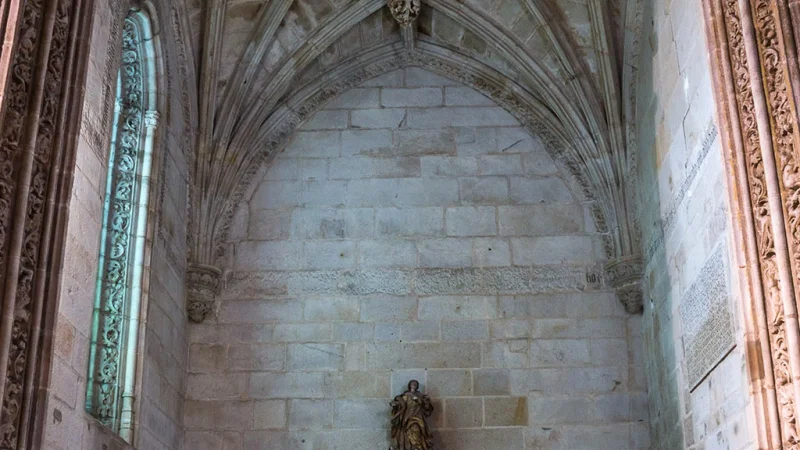 Igreja e Mosteiro de Santa Clara – photo 2