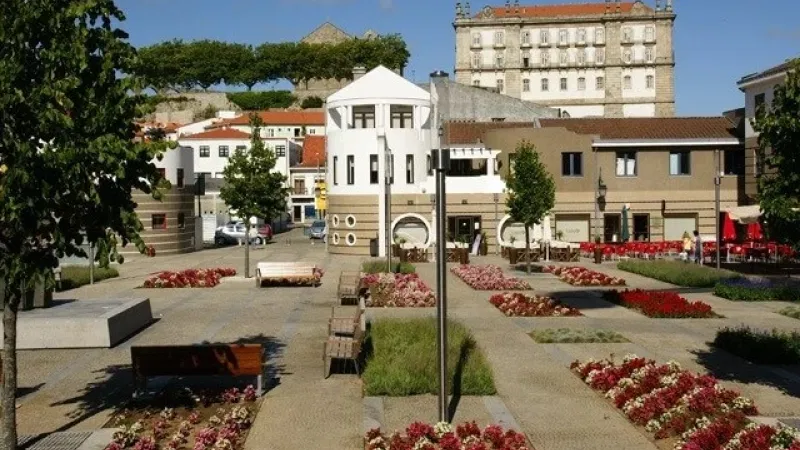Foto do Ponto de Interesse Praça José Régio