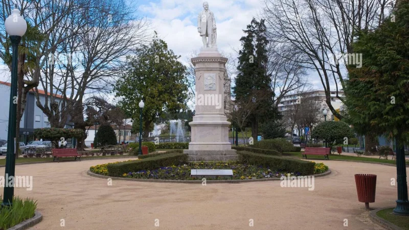 Estátua Doutor Leão de Meireles – photo 8
