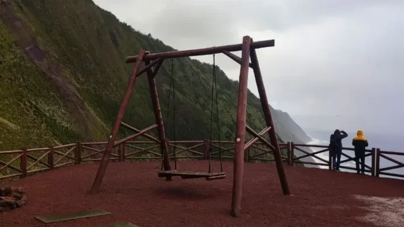 Baloiço Fajã de João Dias