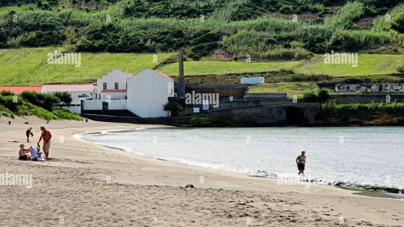 Praia do Porto Pim – photo 9